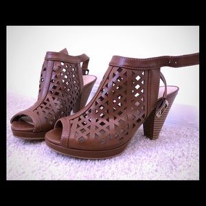 CL by laundry wishes heels